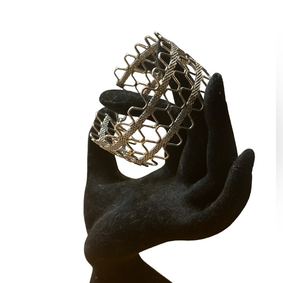 Vintage Jewelry - Italian Sterling Filigree Wire Bracelet